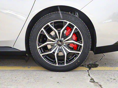 2025�� ���� 550ProѲ����