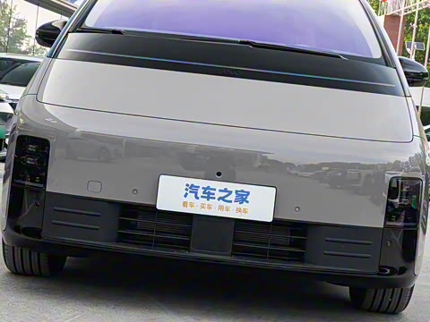 2025�� Ultra ���ܻ��°�