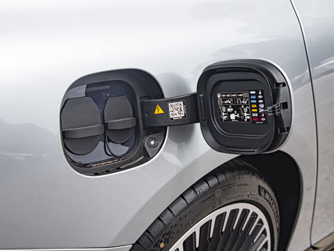 2022�� AMG EQS 53 4MATIC+