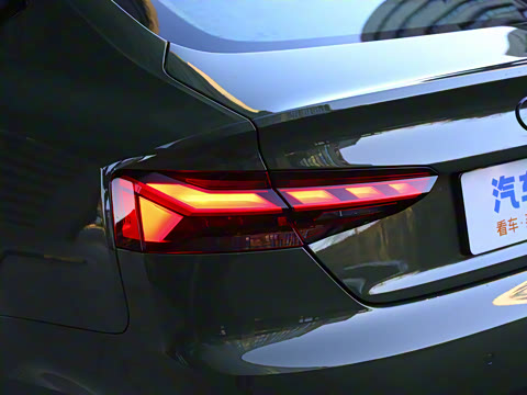 2024�� Sportback 40 TFSI quattro ����������