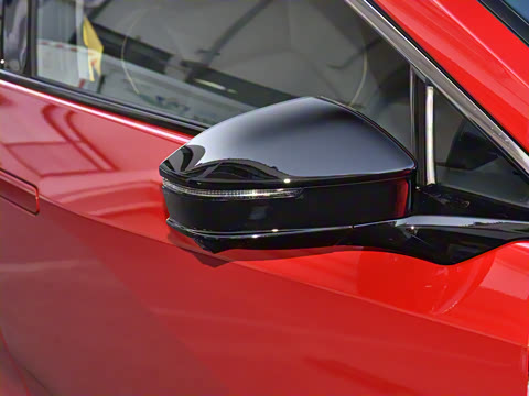 2025�� 550 PRO���а�