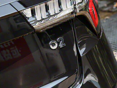 2022�� 2.0TD Plus