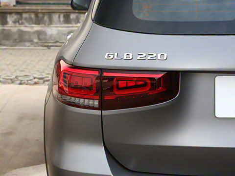 2023�� GLB 220 ʱ����