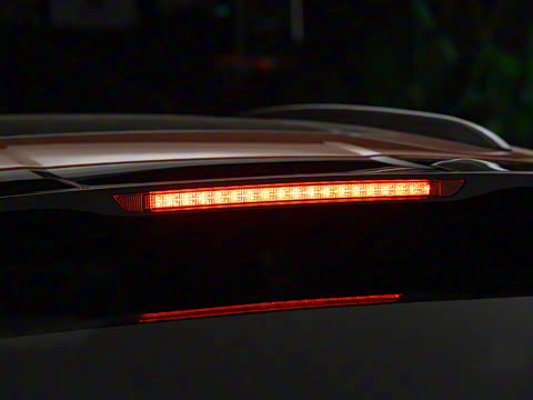 2022�� Macan 2.0T