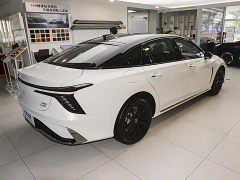 2025�� 2.0T ���а�