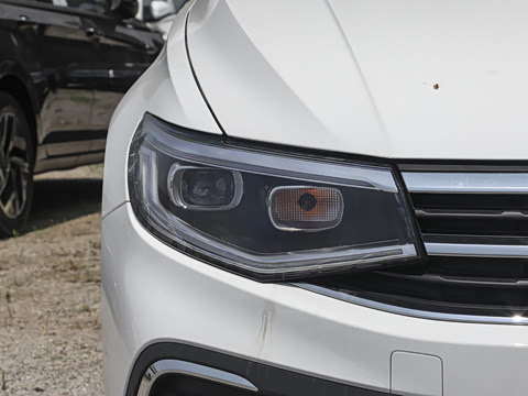 2025�� �Ŀ� 200TSI DSG����PRO��