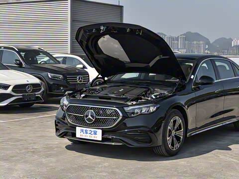 2025�� �Ŀ� E 260 L �˶���