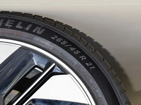 2025�� 636Ultra���Ȱ� 5��