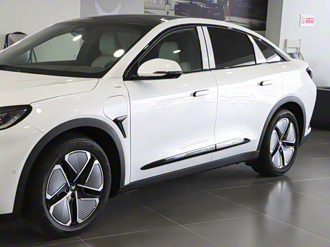 2025�� 735MAX 160kW