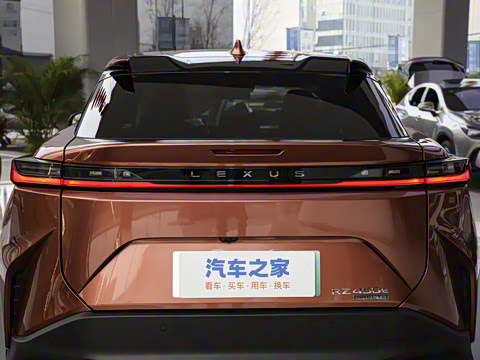 2023�� 450e �������а�