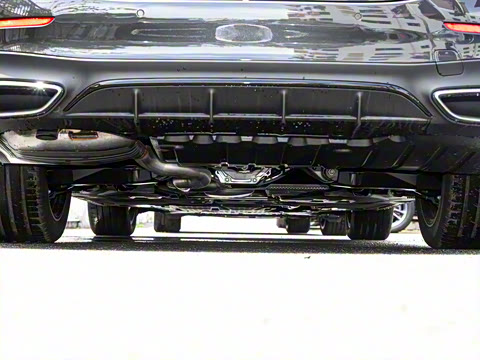 2025�� �Ŀ� E 260 �˶���