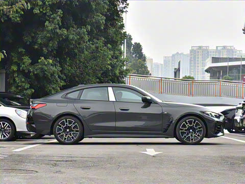 2024�� 430i Gran Coupe M�˶���ҹ��װ
