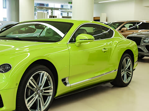 2024�� 4.0T GT V8