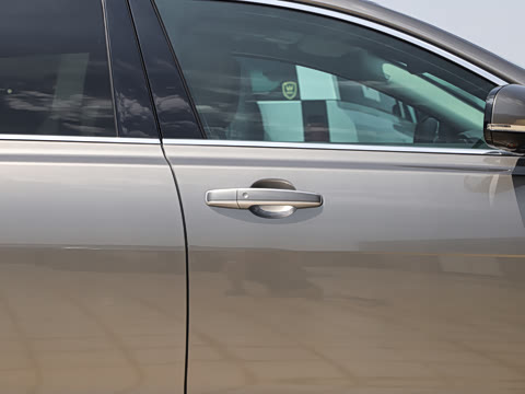 2021�� XFL 2.0T P250 ��������������