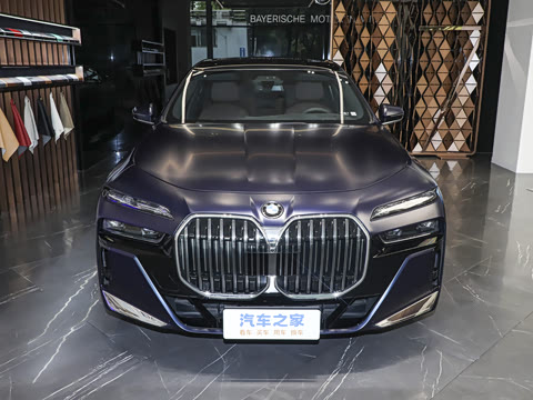 2023 740Li  M˶װ