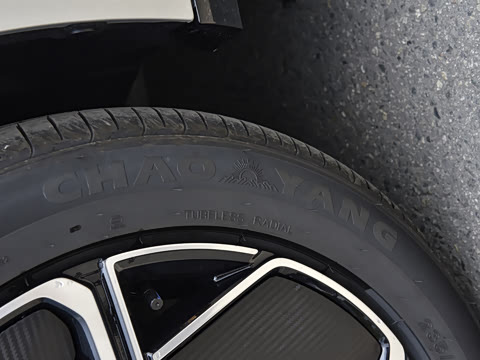 2025�� ���� 230AirѲ����