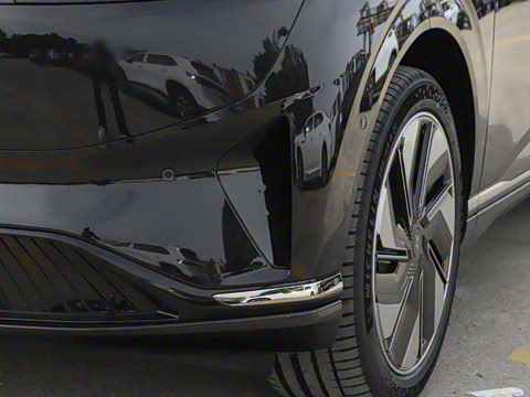 2025�� 636Ultra�Ǽݰ� 5��