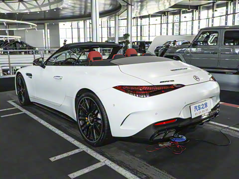 2024�� AMG SL 63 4MATIC+