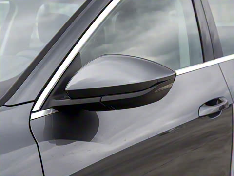 2021�� 50 quattro ������