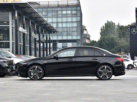 2025�� AMG A 35 L 4MATIC