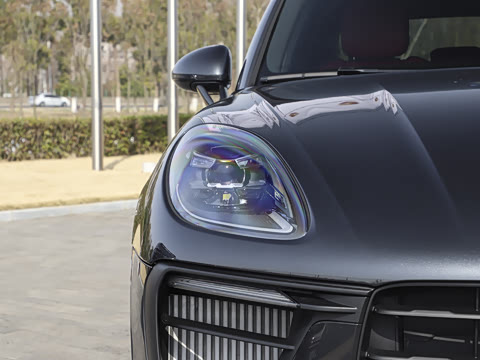 2022�� Macan S 2.9T