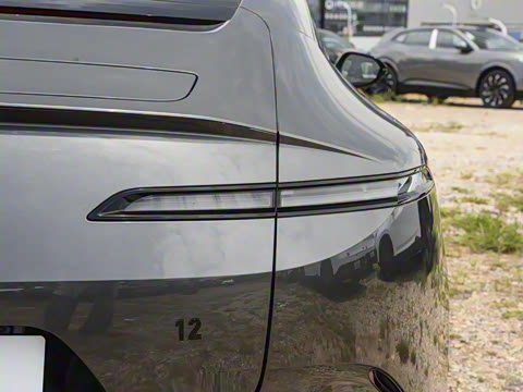 2025�� �Ŀ� Max���̰�