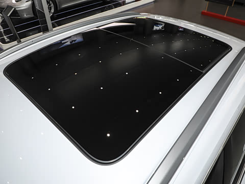 2025�� Macan 4 ���۰�