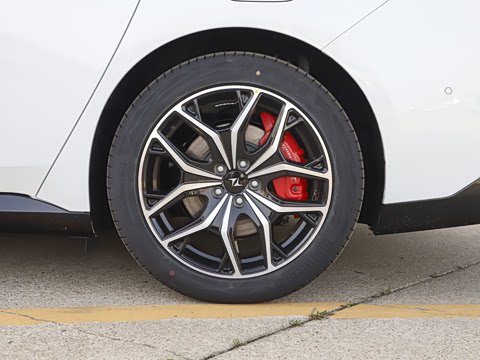 2025�� ���� 550Pro�캽��