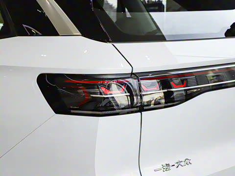 2024�� �Ŀ� 380TSI ����R-LineѲ�� ������