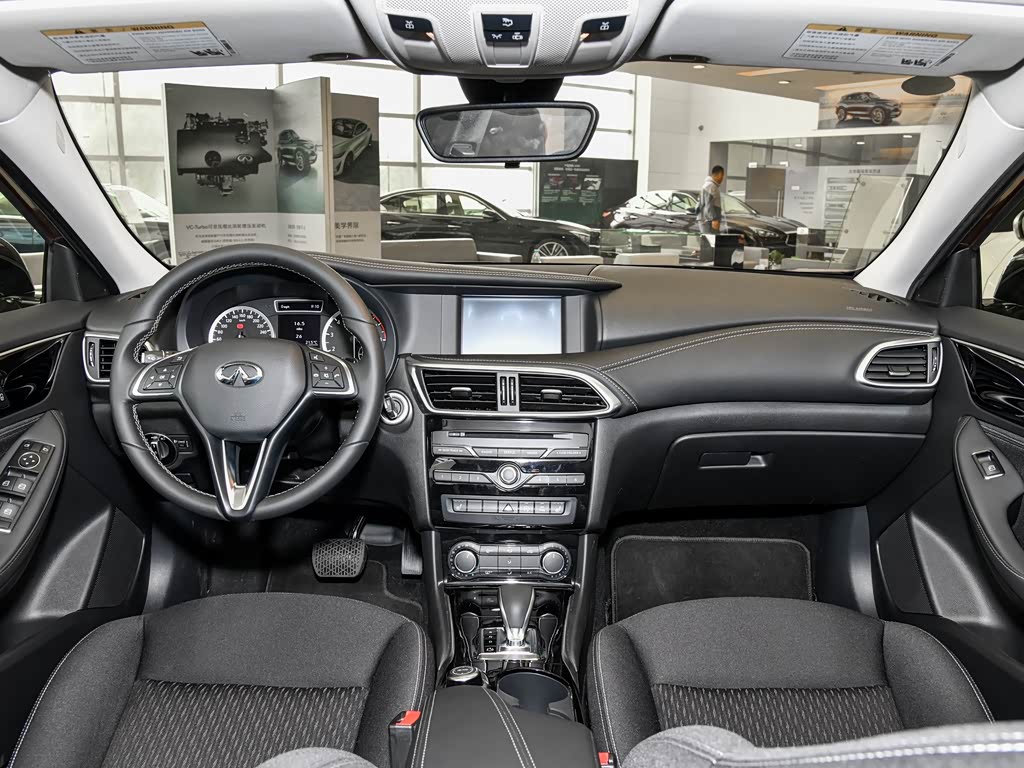 Infiniti QX30, Внедорожник 5 дв.: фото поколения