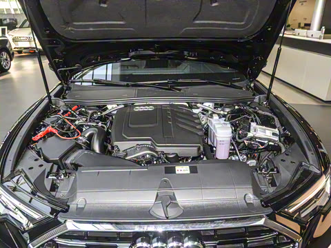 2025�� �Ŀ� 40 TFSI ����������