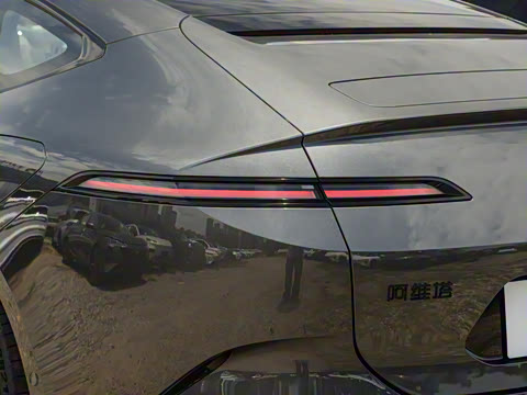 2025�� �Ŀ� Max���̰�