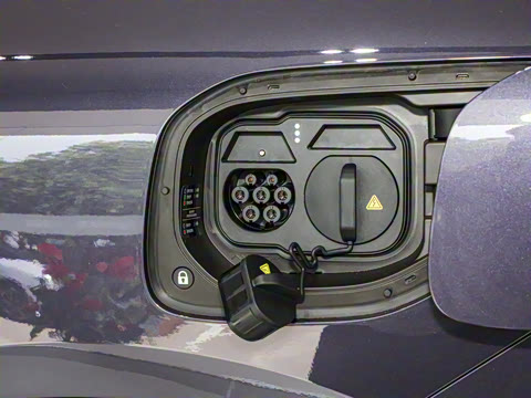 2025�� �Ŀ� Max�����