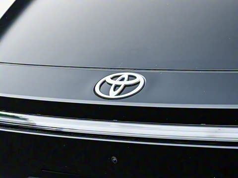 2025�� 550 PRO���а�