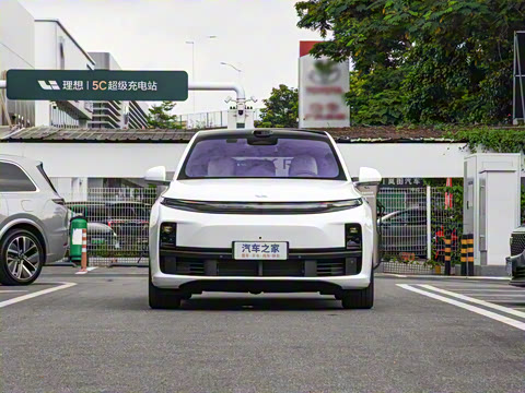 2025�� Pro ���ܻ��°�