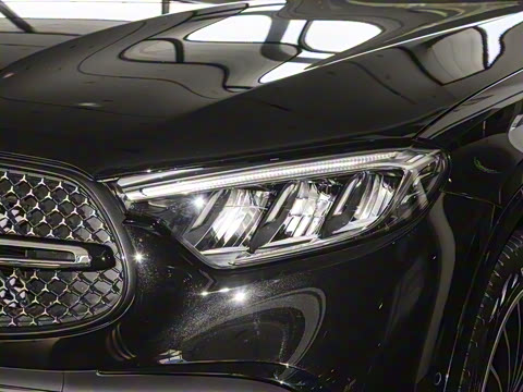 2025�� GLC 300 4MATIC ����SUV