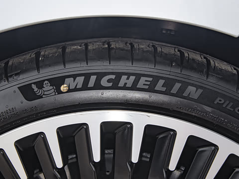 2022�� AMG EQS 53 4MATIC+