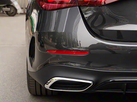 2025�� �Ŀ� E 300 ʱ�����˶���