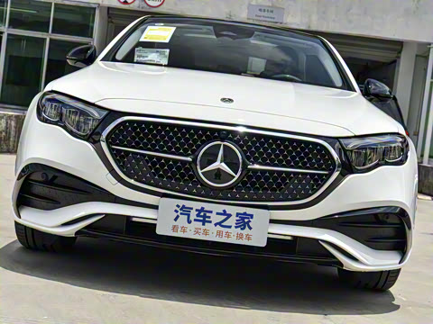 2025�� �Ŀ� E 260 �˶���