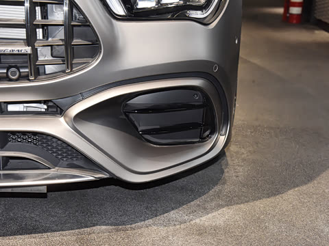 2022�� AMG CLA 45 4MATIC+