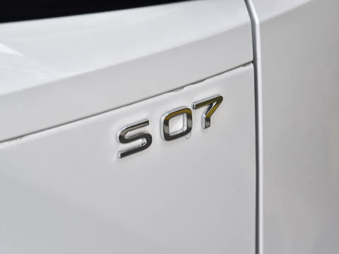 2025�� 215Max ��ΪǬ���Ǽ�ADS SE���̰�