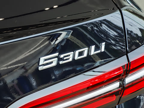 2025�� 530Li xDrive M�˶���װ