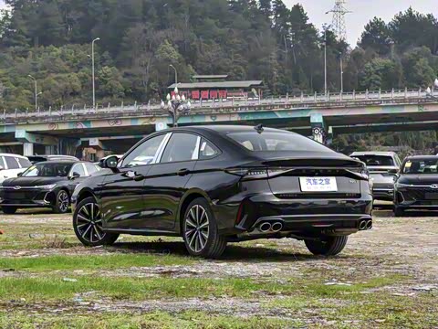 2025�� 2.0T �Զ���+