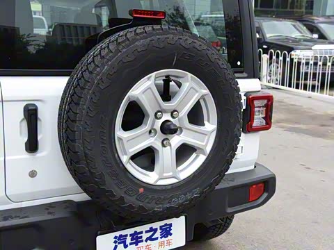 2018�� 2.0T Sahara ���Ű�