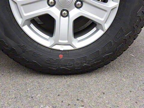 2018�� 2.0T Sahara ���Ű�