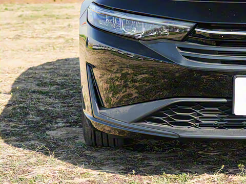 2025�� 240TURBO CVT�Ƽ���