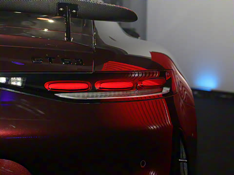 2025�� AMG GT 63 4MATIC+