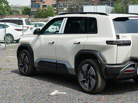 2025�� 501KM ����Ultra��