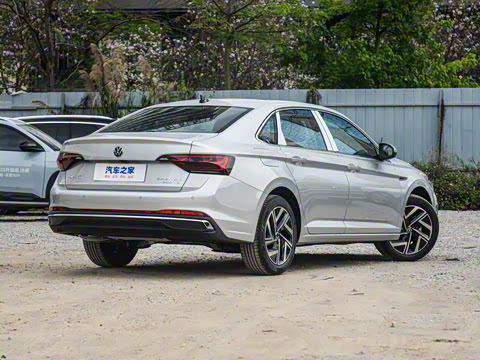 2025�� �Ŀ�� 300TSI DSG��Խ��