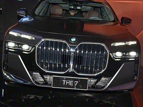 2023�� 740Li ������ M�˶���װ